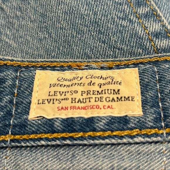 LEVI’S Sz 27 Rib Cage Raw Hem Mid Wash Button Fly Denim Jeans Mini  Skirt - Picture 9 of 9